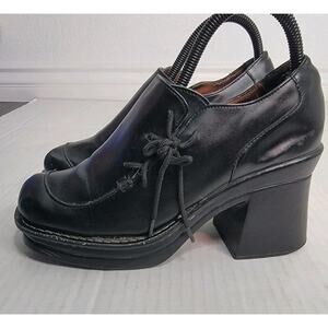Bakers Black Y2K Platform Chunky Heel Sz 8B Stinger Victorian